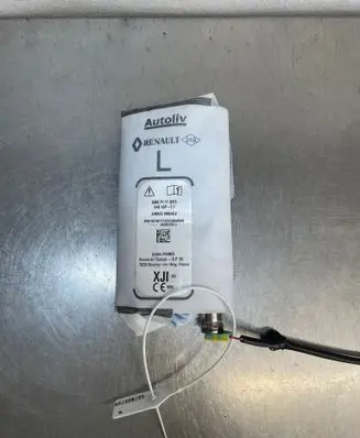 Dacia Sandero III Trunk lid opening control unit