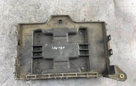 Hyundai Santa Fe Battery tray 371502b100