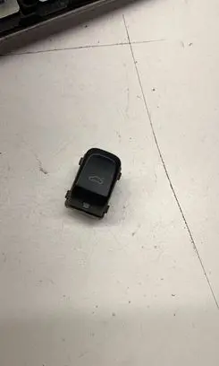 Audi Q5 SQ5 Tailgate/boot open switch button 8R0959829 4742