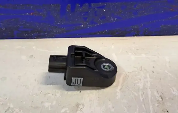 Lexus RX 450H Airbag deployment crash/impact sensor 8917378010