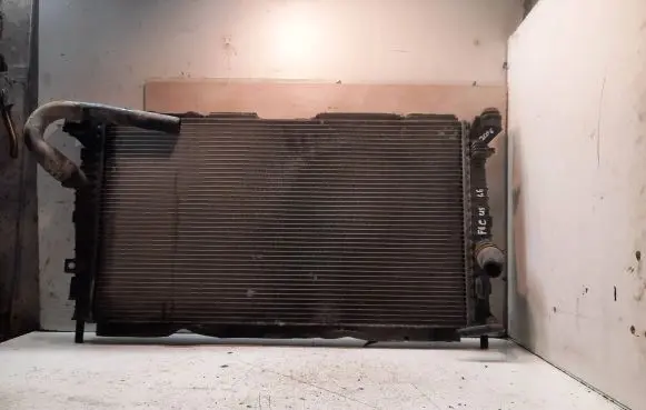 Ford Focus Coolant radiator 3M5H8005TL