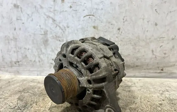 Iveco Daily 5th gen Generator/alternator 504385138