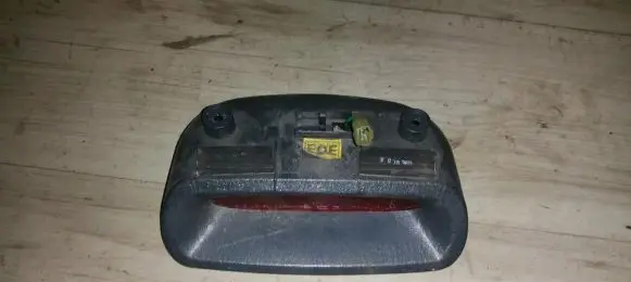 Hyundai Lantra I Third/center stoplight