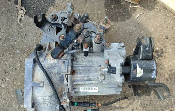 Hyundai i40 Manual 6 speed gearbox SH81JF U81J 017972
