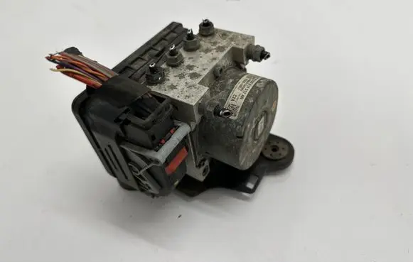 Audi A3 S3 8V ABS Pump 5Q0614517AR