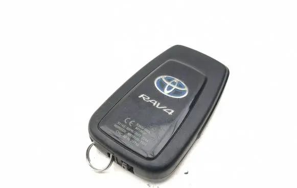 Toyota RAV 4 (XA50) Ignition key/card B2T2K2R MR151252017