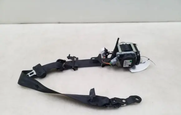 Volvo V60 Front seatbelt 39818843