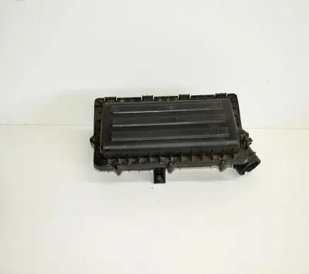 Skoda Roomster (5J) Air filter box 036129611CD