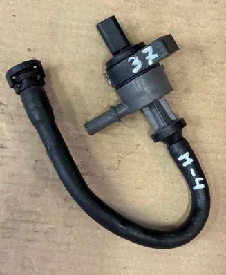 Mini One - Cooper Coupe R56 Vacuum valve 7595575 PA66GF35