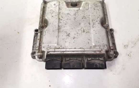 Renault Laguna II Engine control unit/module 0281010297 8200048297