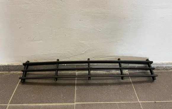 Skoda Octavia Mk2 (1Z) Front bumper lower grill 1Z0853677