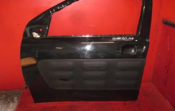 Citroen C4 Cactus Front door C4CACTUSDRZWILP