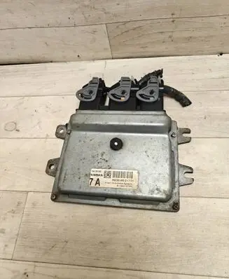 Nissan Note (E11) Engine control unit/module MEC93050