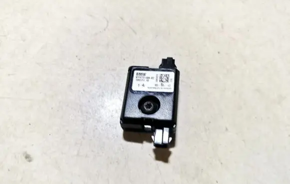 Antenna control unit