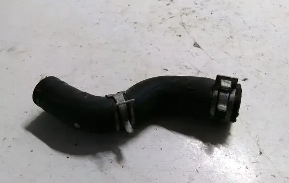 Toyota Avensis T250 Engine coolant pipe/hose