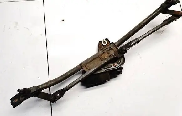 Audi A4 S4 B5 8D Front wiper linkage and motor