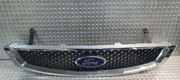 Ford Focus Front grill 4S41-8200-AB