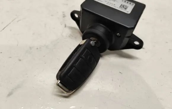 Audi A6 S6 C6 4F Ignition lock 4F0909131E 4F0910131E 3330130100