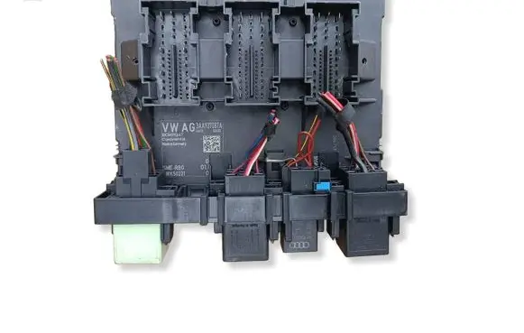 Volkswagen PASSAT B7 Comfort/convenience module 3AA937087A