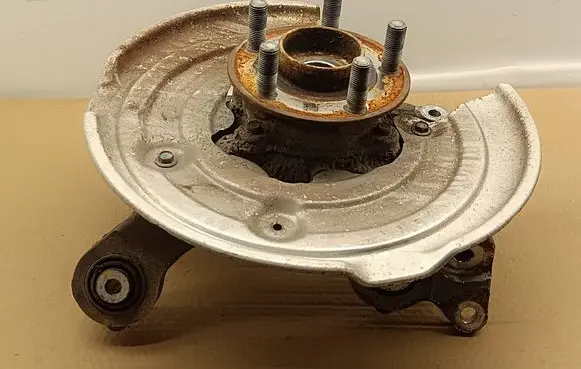 Ford Mach-E I Rear wheel hub LJ9C2C300A4C