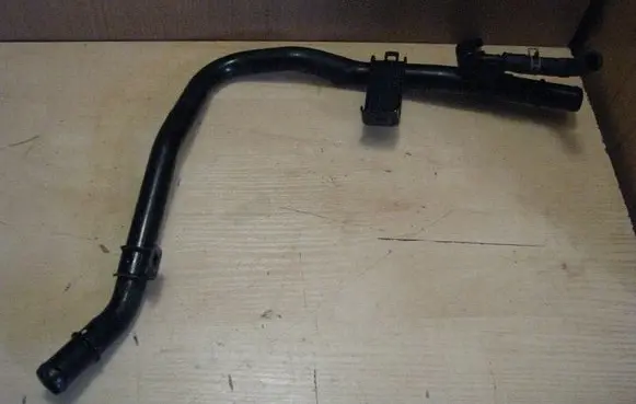 Honda Civic Engine coolant pipe/hose