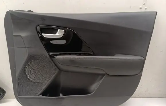KIA Niro Front door card panel trim 82322G5000