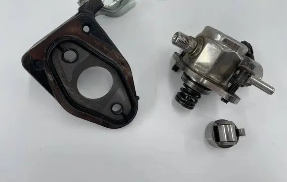 Toyota RAV 4 (XA50) Fuel injection high pressure pump 2310125040