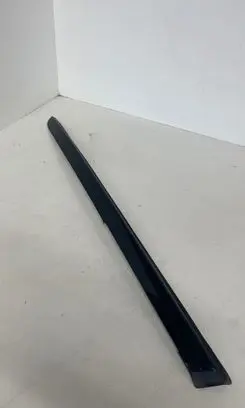 Windshield trim