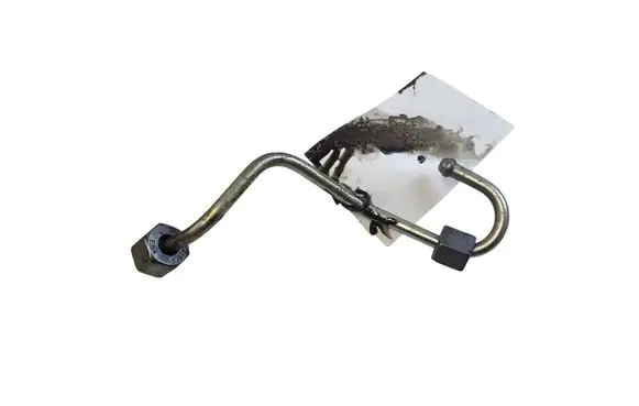 Nissan Qashqai Fuel injector supply line/pipe 