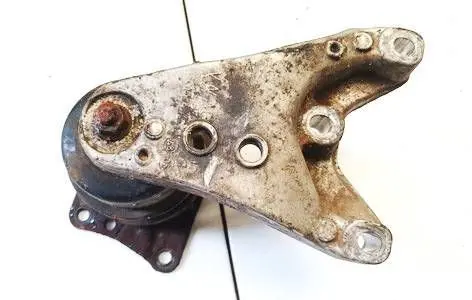 Engine mount bracket