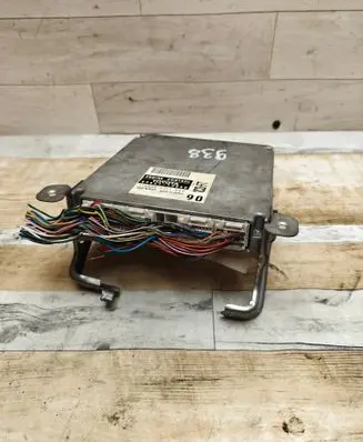 Toyota Corolla Verso E121 Engine control unit/module 8966113060 1758005211