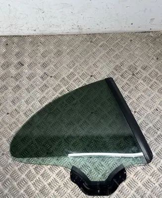BMW 6 E63 E64 Rear side window 7186644