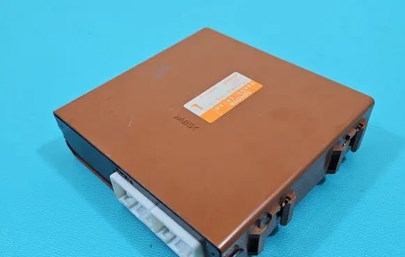 Lexus RX 330 - 350 - 400H Central body control module 88650-48140 IMPRK1486530
