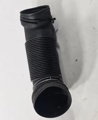 Audi A3 S3 8P Air intake hose/pipe 1K0129684L