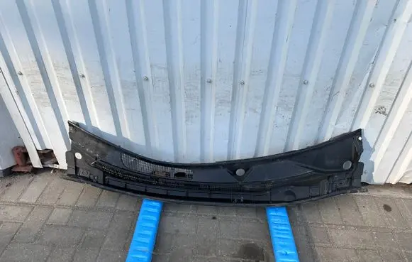Lexus CT 200H Wiper trim 5570876010 5570876040