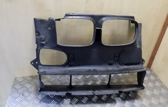 BMW 5 E39 Intercooler air guide/duct channel 51718159959