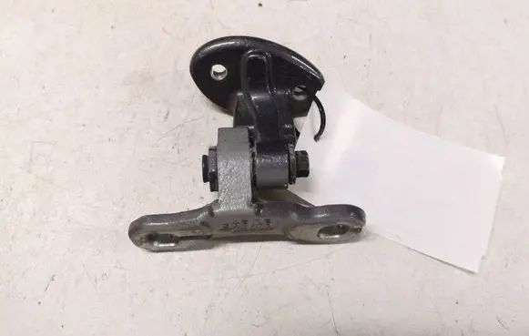 Volvo V50 Rear door upper hinge