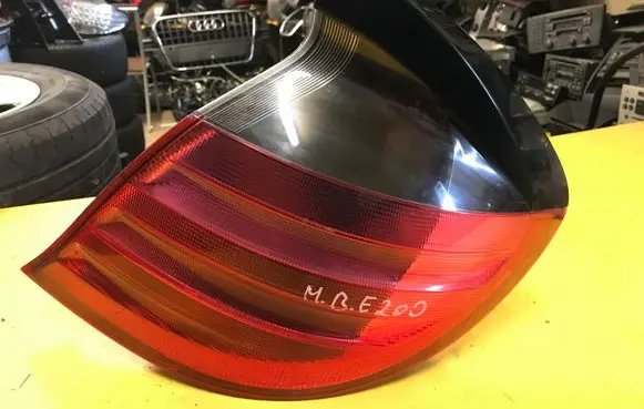 Mercedes-Benz C W203 Rear/tail lights
