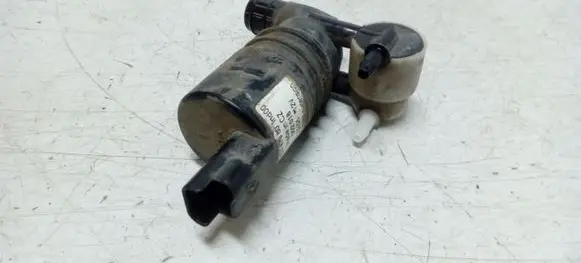 Peugeot 407 Windscreen/windshield washer pump 9643447980