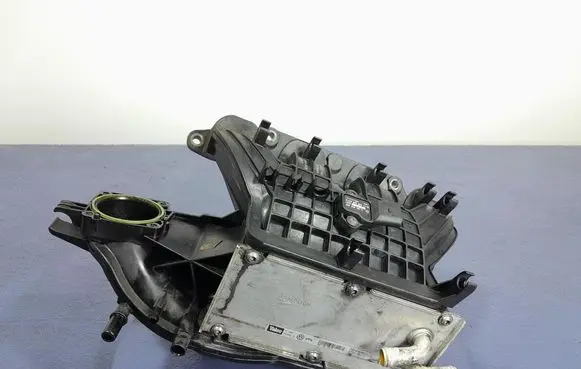 Audi A3 S3 A3 Sportback 8P Intake manifold 03C129711A