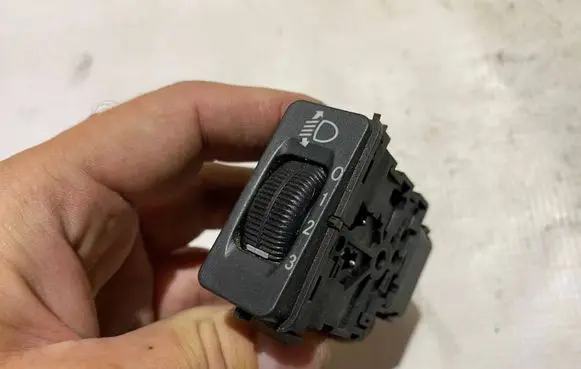 Mercedes-Benz ML W163 Headlight level height control switch a1638200010 1638200010