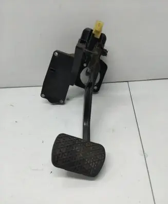 Mercedes-Benz B W245 Brake pedal 4010049A 366227 A1692901001