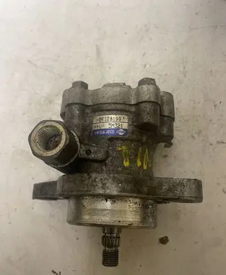 Nissan Primera Power steering pump