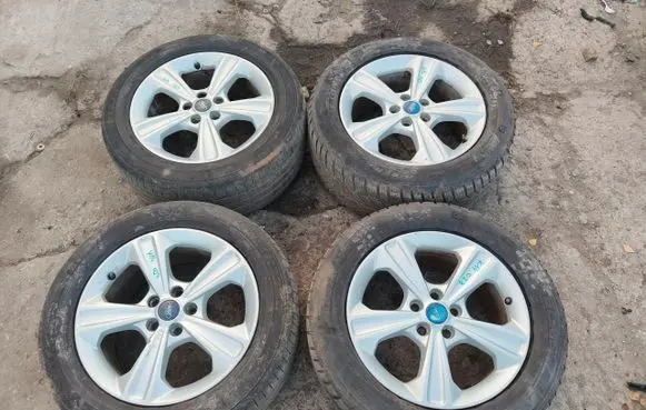 Ford Kuga II R16 alloy rim 
