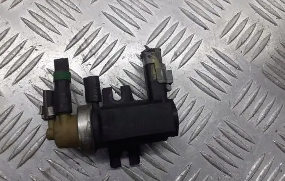 Citroen C5 Vacuum valve 9661960380
