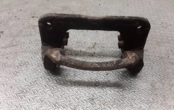 Toyota Previa (XR30, XR40) II Front Brake Caliper Pad/Carrier