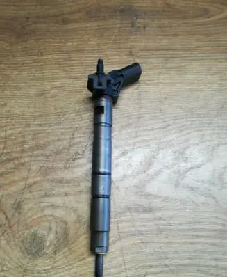 Audi A6 S6 C6 4F Fuel injector 059130277R