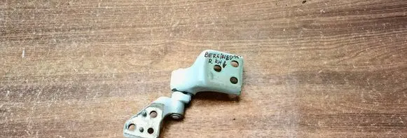 Citroen Berlingo Loading door lower hinge 