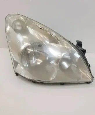 Toyota Corolla Verso AR10 Headlight/headlamp 811300F010