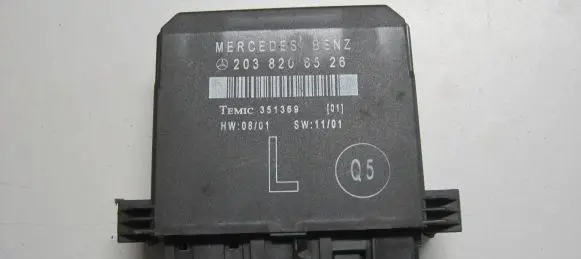 Mercedes-Benz C W203 Door control unit/module 2038206526